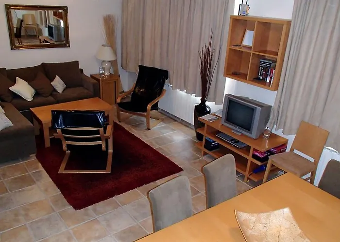 Ξενοδοχείο Royal Towers 2*