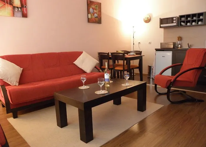 Ξενοδοχείο Royal Towers 2*