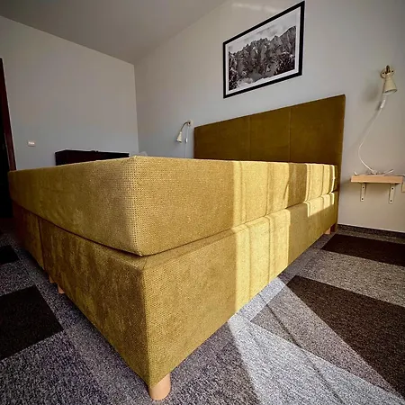 ロイヤル タワーズ