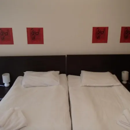 ホテル ロイヤル タワーズ バンスコ