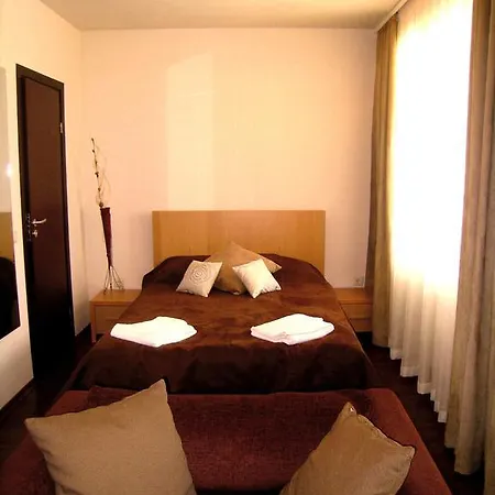 Hotel Royal Towers 2*