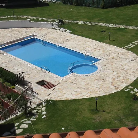 ホテル ロイヤル タワーズ 2*